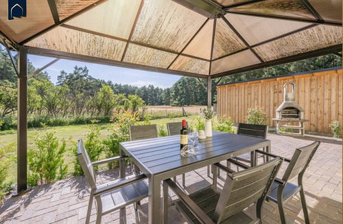 Garz House | Großzügiges Ferienhaus mit Garten, Terrasse