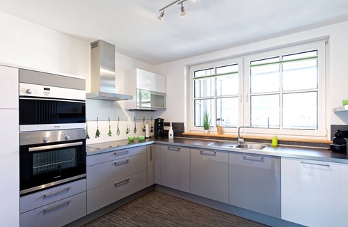 Kulmbach Apartment | Großzügiges Helles Penthouse mit Balkon in Ruhiger Lage