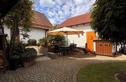 Kelheim Apartment | Gut ausgestattete Ferienwohnung mit überdachtem Balkon