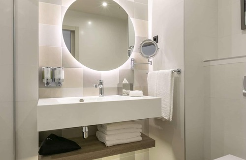 Arroyo de la Vega Hotel | Hampton by Hilton Alcobendas Madrid