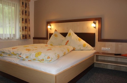Gries Bed & Breakfast | Haus Alpina & Landhaus Schöpf