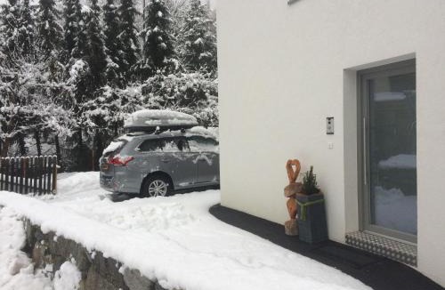 Ried im Oberinntal Apartment | Haus am See