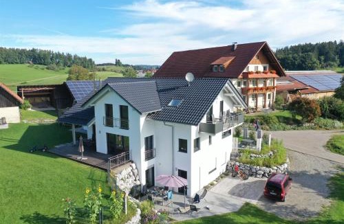 Neukirch Apartment | Haus am See - Ferienwohnungen