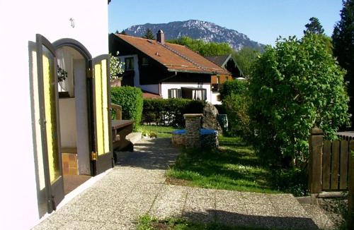 Vordermiesenbach Apartment | Haus Berggruß inkl. Chiemgaukarte