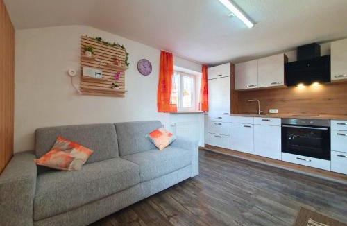 Nesselwang Apartment | Haus Hindelang - 2 FeWos mit Zugspitzblick, inkl Königscard, gratis Parken & WLAN, Self Check-In, 5 Minuten ins Zentrum