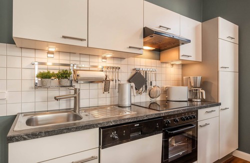 Ahlbeck Apartment | Haus Meerblick 11 - Relaxation & workation a stone's throw from the beach