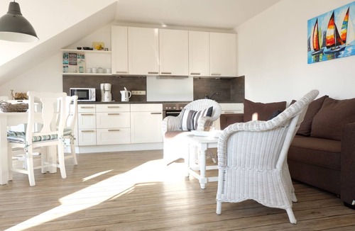 Kuehlungsborn Apartment | Haus Meeresblick in the Ostseeallee (object 28) - sea view - 28-509