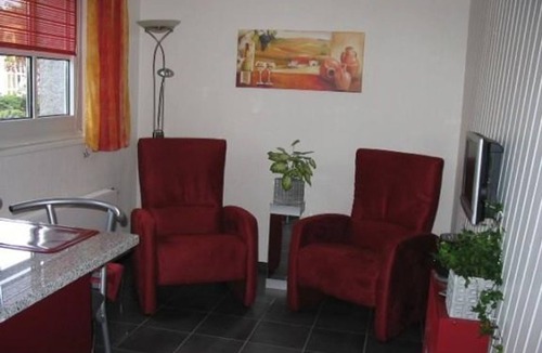 Moelln Apartment | Haus Schulz - Holiday apartment/1 bedroom/shower, WC
