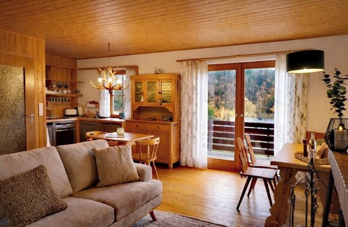 Hirschbach House | Haus Sommerseit'n Rest.Nature.Enjoyment.