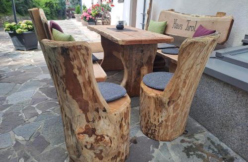 Ried im Oberinntal House | Haus Tirol Appartements