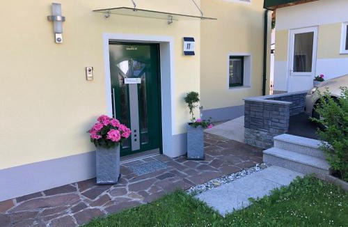 Imst Apartment | Haus Tschirgantblick