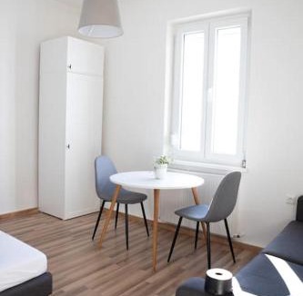 Links der Wertach-Sud Apartment | Helle 2-Zimmer Wohnung