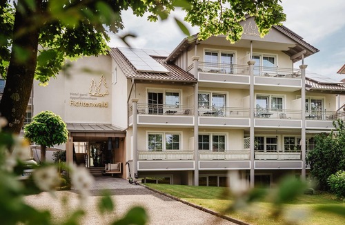 Riedenburg Apartment | Helle, gemütliche Suite mit großem Balkon und WLAN