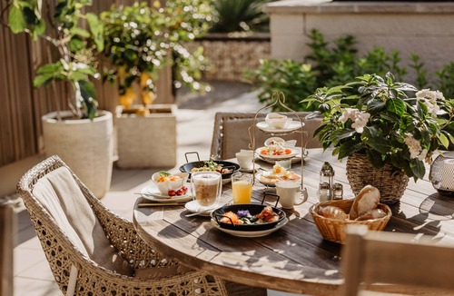 Riedenburg Apartment | Helle, gemütliche Suite mit großem Balkon und WLAN