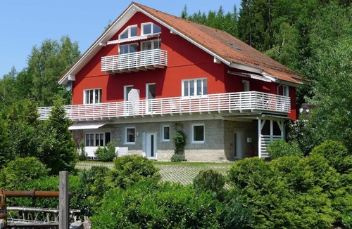 Drachselsried Apartment | Helle Wohnung mit 2 Schlafzimmern, Terrasse und Südbalkon
