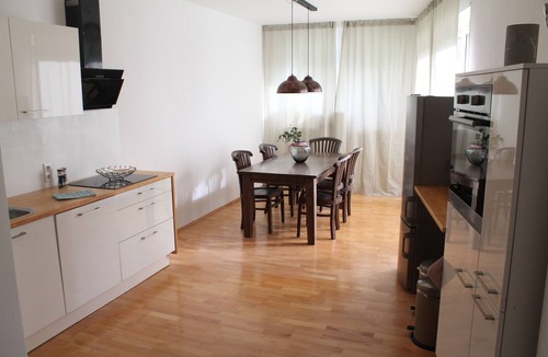 Arnsberg Apartment | Helle Wohnung mit Eigenem Gartenstück