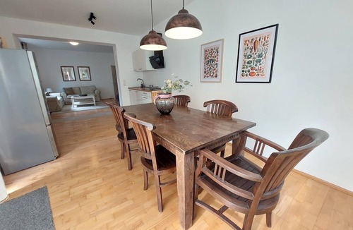 Arnsberg Apartment | Helle Wohnung mit Eigenem Gartenstück