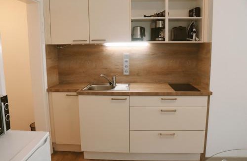 Kraiburg Apartment | Helles Apartment für 1-2 Pers. mit Parkplatz und WiFi