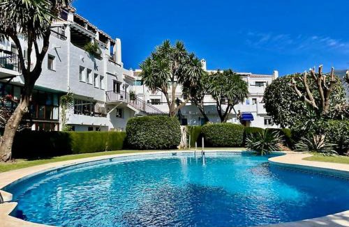 Benahavis Apartment | Hermosa casita de pueblo con piscina en Benahavís