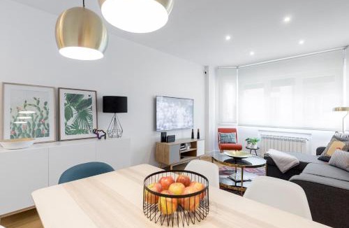 Goya Apartment | Hermosilla Apartment by Flatsweethome