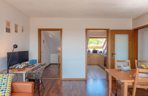 Brochterbeck Apartment | Hillside View Apartment