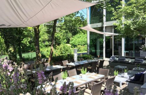 Kleinhesselohe Hotel | Hilton Munich Park