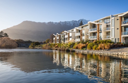 Kelvin Heights Hotel | Hilton Queenstown Resort & Spa