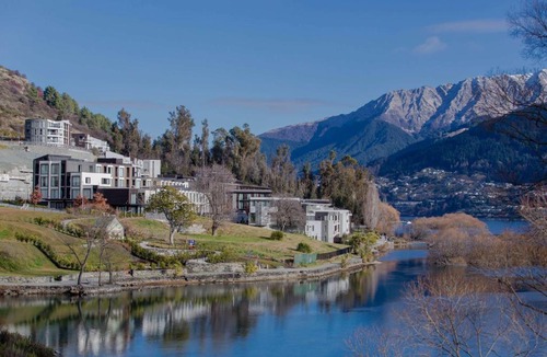 Kelvin Heights Resort | Hilton Queenstown Resort & Spa