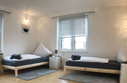 Gottmadingen Apartment | HÖ01 large apartment with dryer and washing machine