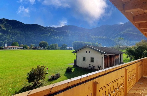 Staudach-Egerndach Apartment | Hochlerch vacation apartment, 100 m² for 1 to 8 people, 2 bedrooms, kitchen/living room, shower/WC, WLAN