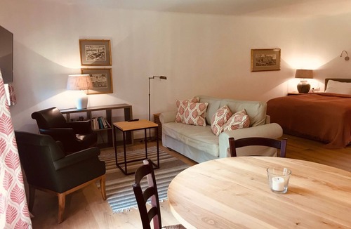 Munchen District Apartment | Hof Kaltenbrunn - modern apartments in the countryside