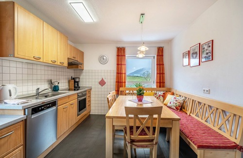 Elzach Apartment | Holiday Apartment Mohnblume with Mountain View, Private Terrace and Wi-Fi