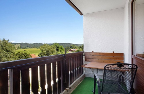 Missen-Wilhams Apartment | Holiday Apartment "Wanderglück" with Mountain View, Shared Heated Pool & Private Terrace