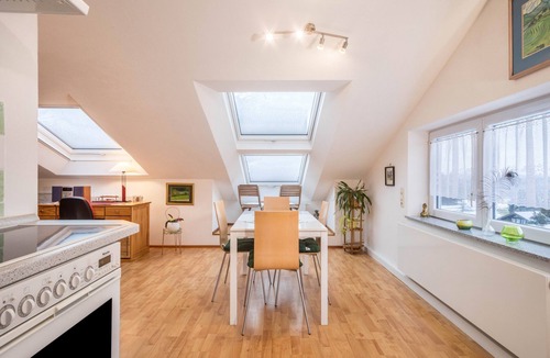 Wangen im Allgaeu Apartment | Holiday Apartment "Adlerblick" with Mountain View, Private Terrace & Wi-Fi