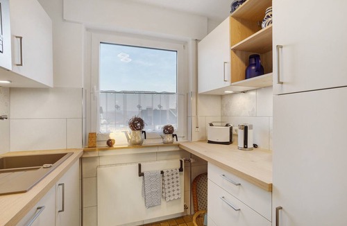 Arnsberg Apartment | Holiday Apartment 'Auszeit' with Private Terrace, Shared Garden and Wi-Fi