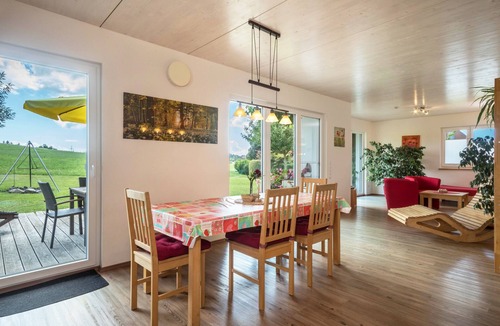 Neukirch Apartment | Holiday Apartment "Buche" with Wi-Fi, Mountain View, Terrace & Garden