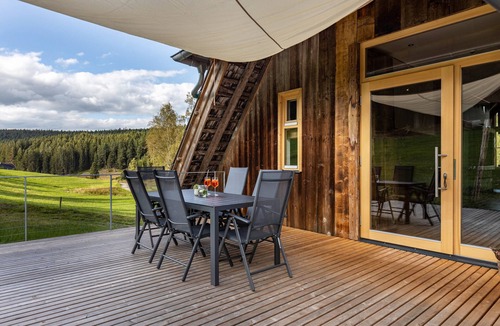 Sankt Georgen im Schwarzwald Apartment | Holiday Apartment 'Hiesle' with Private Terrace, Sauna, Balcony and Wi-Fi
