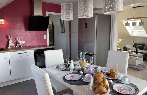 Schauenstein Apartment | Holiday apartment modernly furnished, 100 square meters with loggia near Hof - Naila