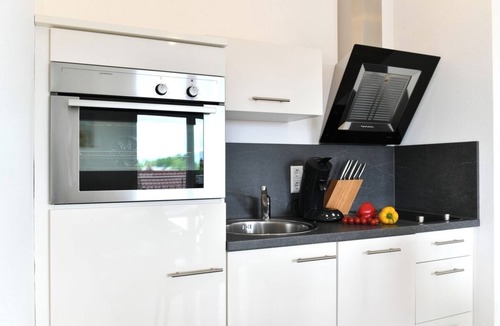 Enzisweiler Apartment | Holiday Apartment 'Dinkelbach Feriendomicil Objekt 2 C Highlight' with Lake View and Elevator