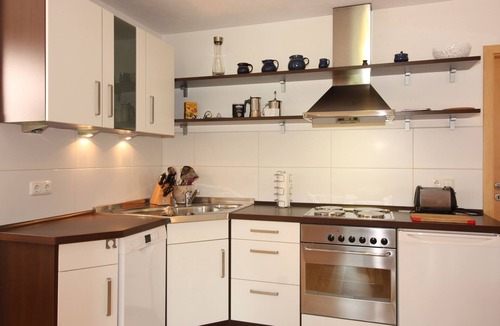 Grabenstatt Apartment | *Holiday apartment Hochgern for 1 - 4 persons, large, covered balcony, mountain view