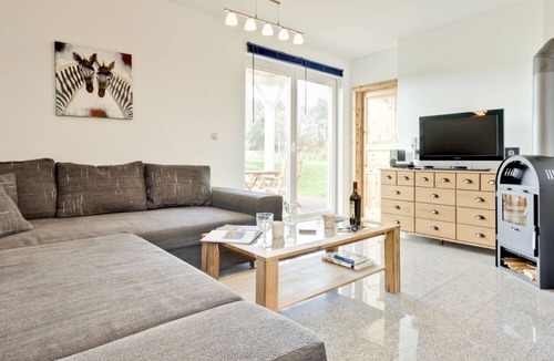Wohlenberg Apartment | Holiday Apartment "Haus Münster Wohnung 1" with Private Terrace and Wi-Fi