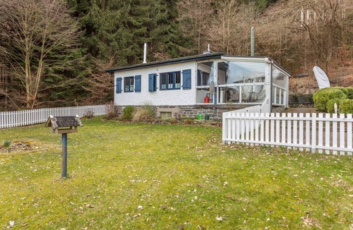 Eslohe Apartment | Holiday Apartment "Homertstuebchen" with Private Terrace & Private Garden
