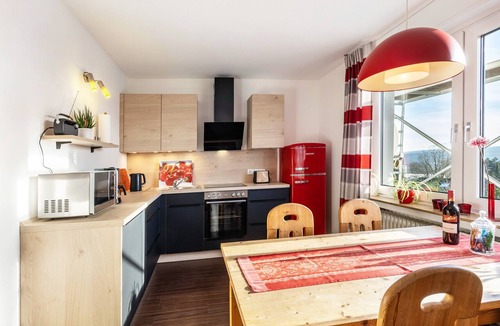Korbecke Apartment | Holiday Apartment in the Haargärten with Balcony and Wi-Fi