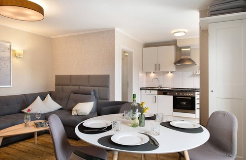 Kaegsdorf Apartment | Holiday Apartment 'Meerblick' with Private Terrace, Garden & Wi-Fi