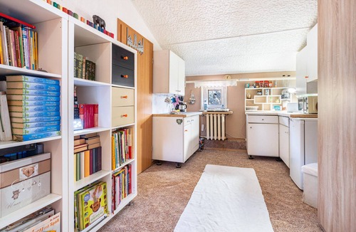 Kroeslin Apartment | Holiday Apartment 'Ostseeblick' with Sea View, Shared Terrace and Wi-Fi