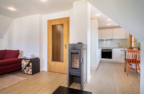 Goppertsweiler Apartment | Holiday Apartment "Pias Nature Retreat iv - Loft" with Mountain View