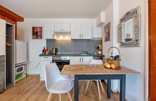 Britzingen Apartment | Holiday Apartment 'Pinot Noire' with Wi-Fi