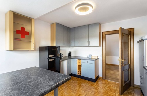 Huesten Apartment | Holiday Apartment 'RuhrWaldBlick' with Balcony and Wi-Fi