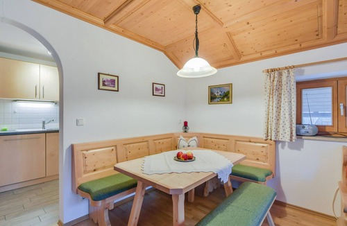 Wackersberg Apartment | Holiday Apartment "Sommerwind" with Mountain View, Garden & Balcony