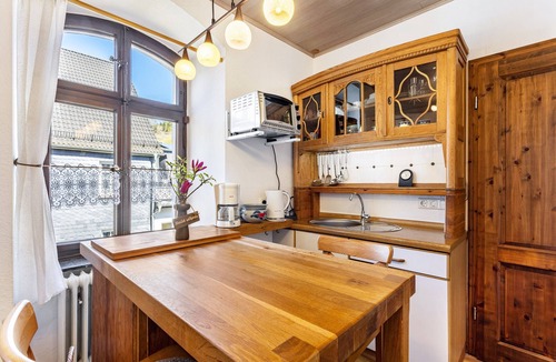 Lennestadt Apartment | Holiday Apartment 'Sauerland Burgfenster' with Mountain View, Shared Terrace and Wi-Fi